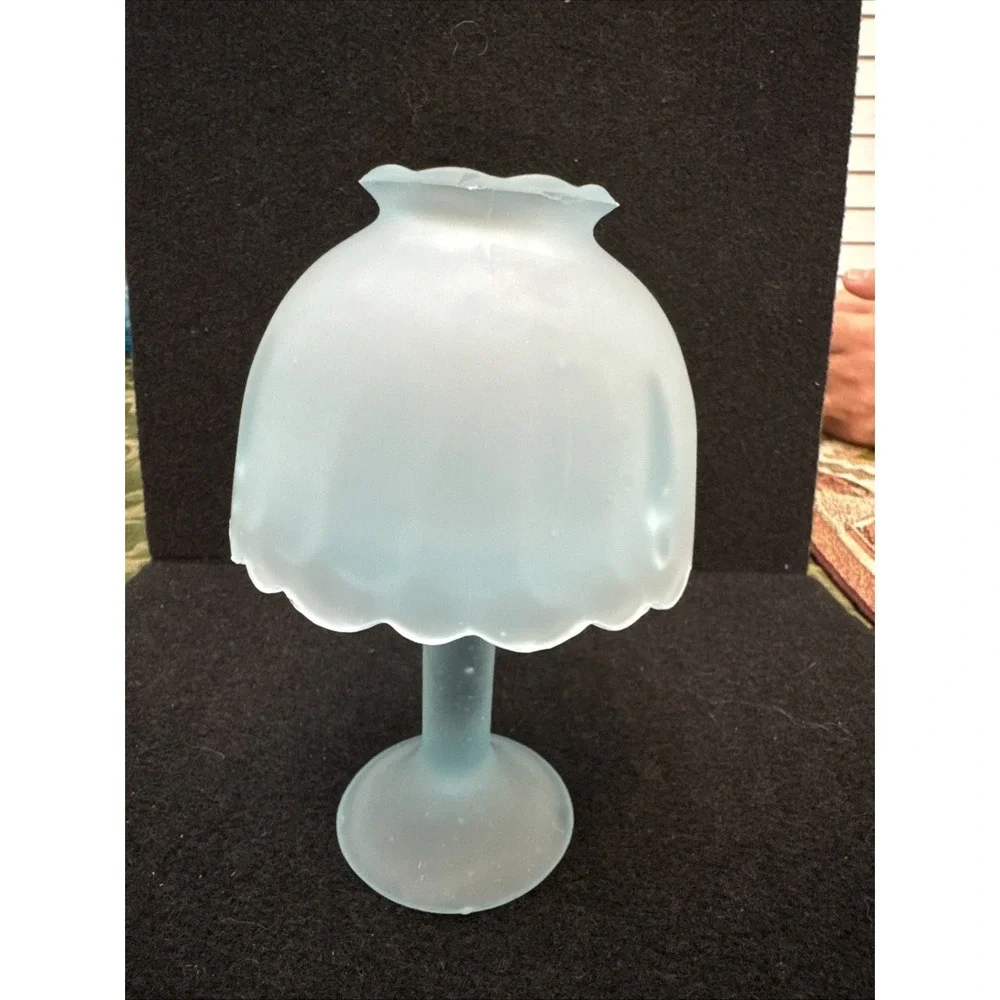 Westmoreland Vintage Baby Blue Frosted Glass 2-Piece Fairy Lamp 6